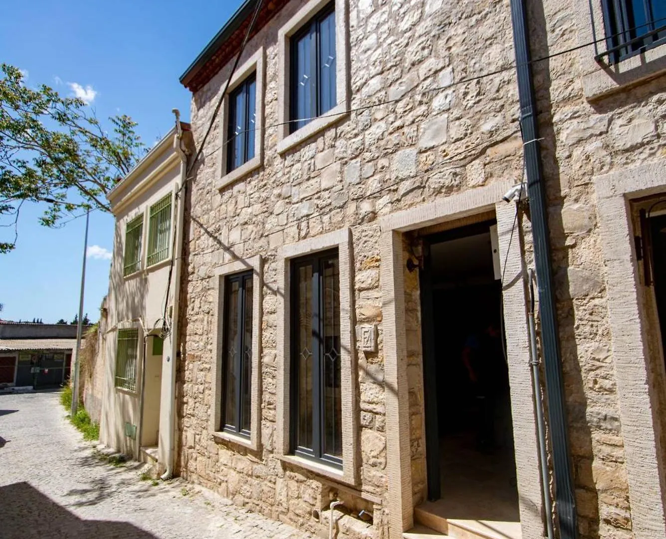 Dervis Bey Konagi Hotel Urla Turkey